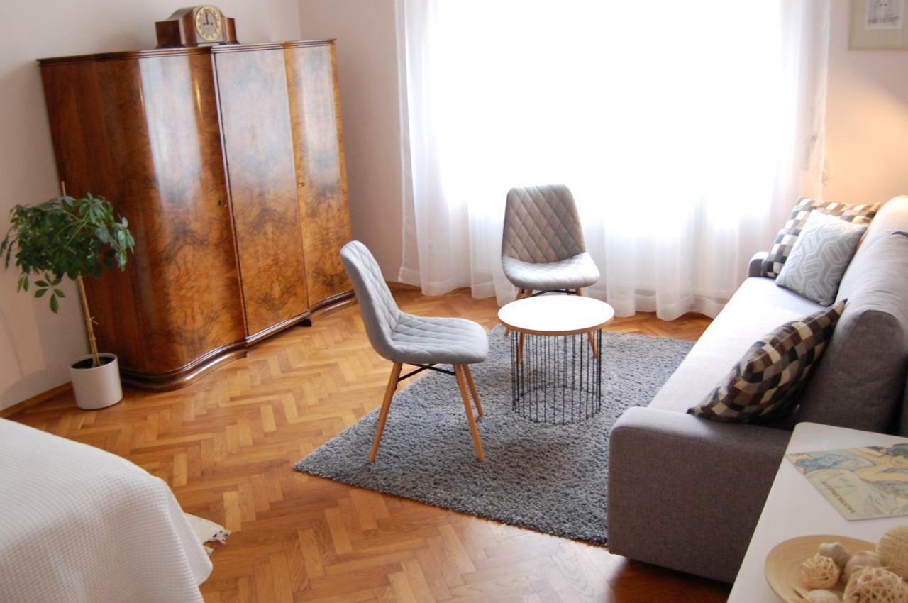 Apartment In The Heart Of Prag Eksteriør billede