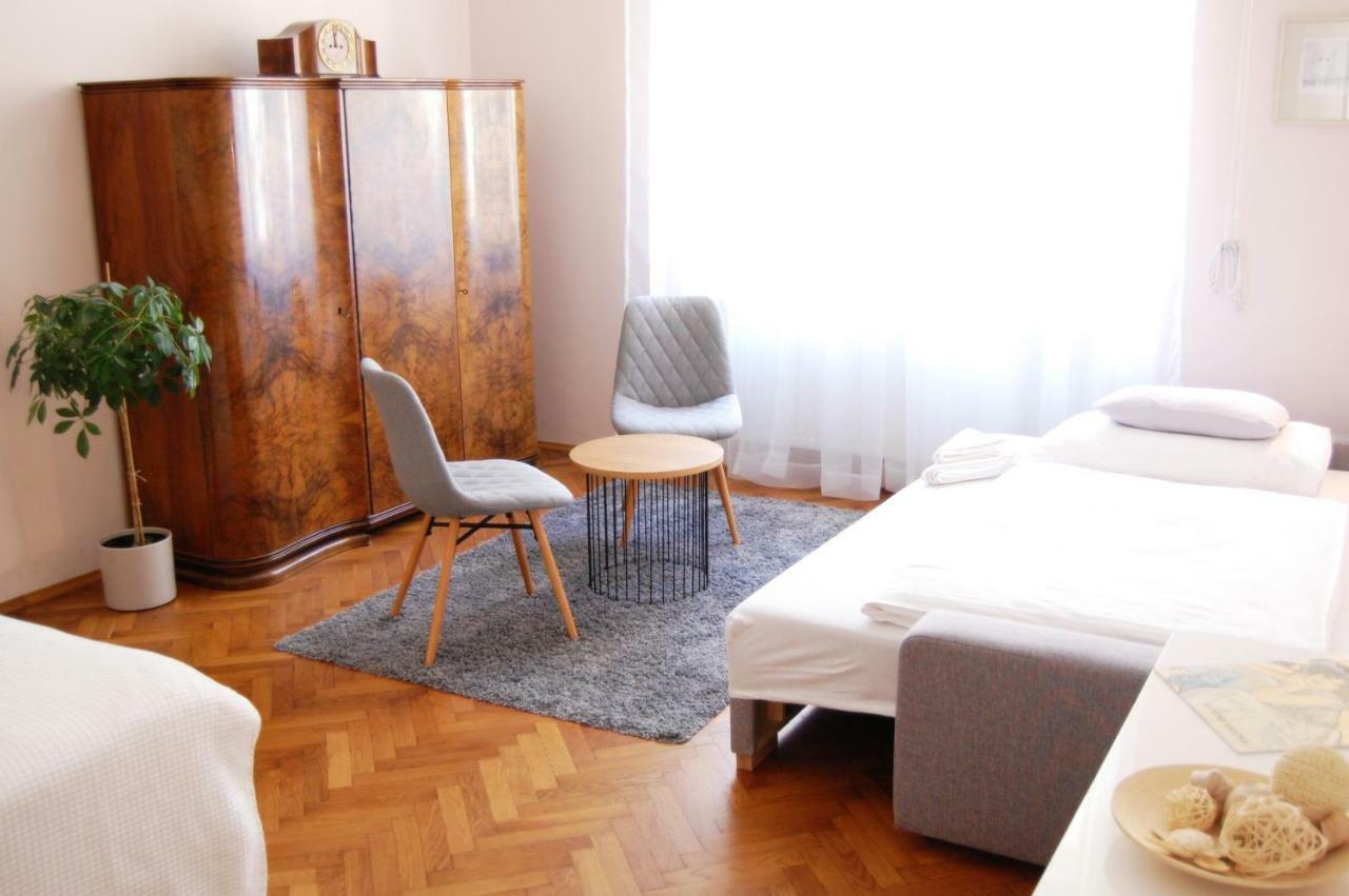 Apartment In The Heart Of Prag Eksteriør billede